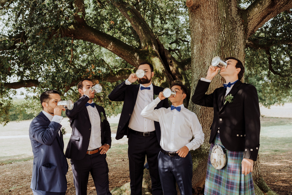 boire whisky mariage sous arbre château