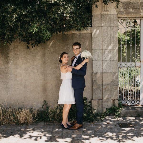 Noirmoutier mariage Vendée photos couple mariage mur belle maison grille jardin