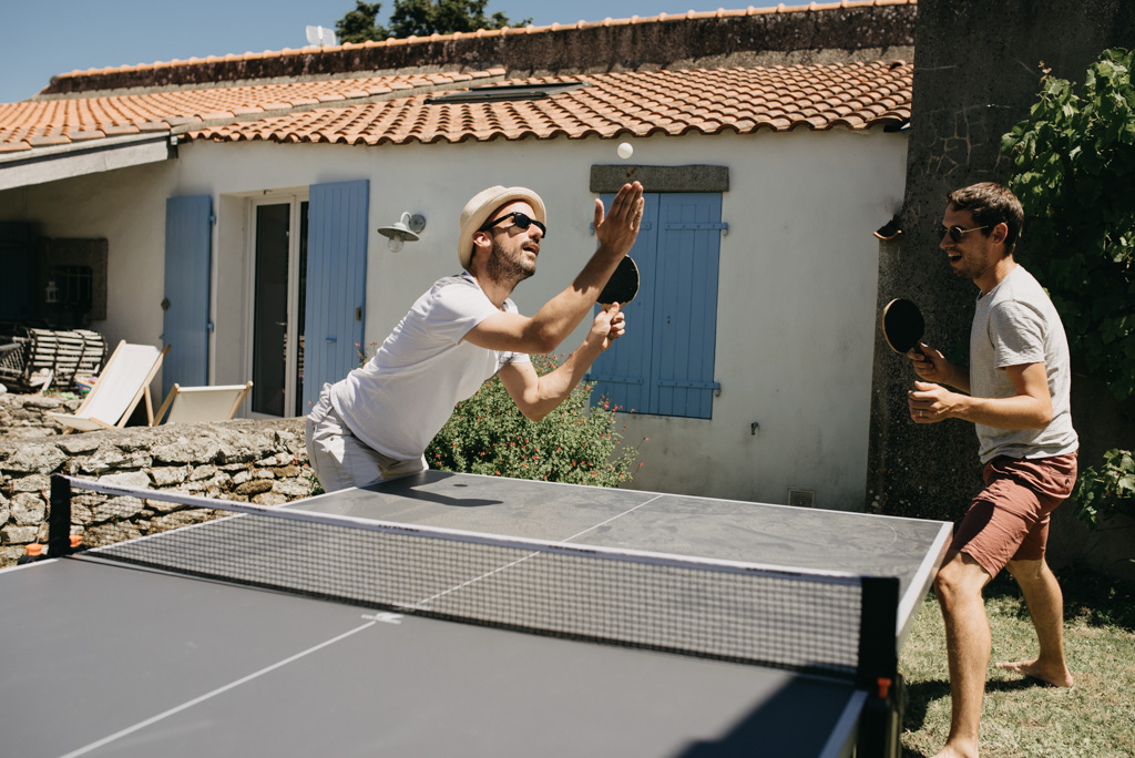 ping pong service mariage détendu soleil Noirmoutier