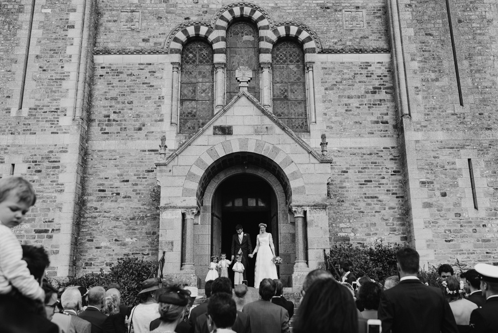 sortie mariés église Mayenne La Selle craonnaise