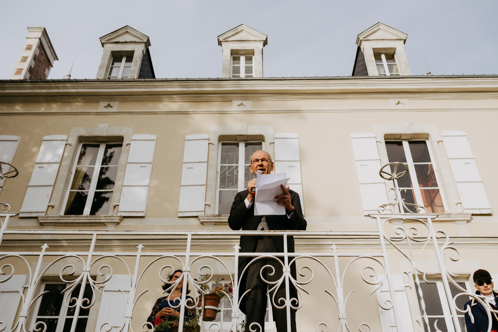 discours papa château fenêtres