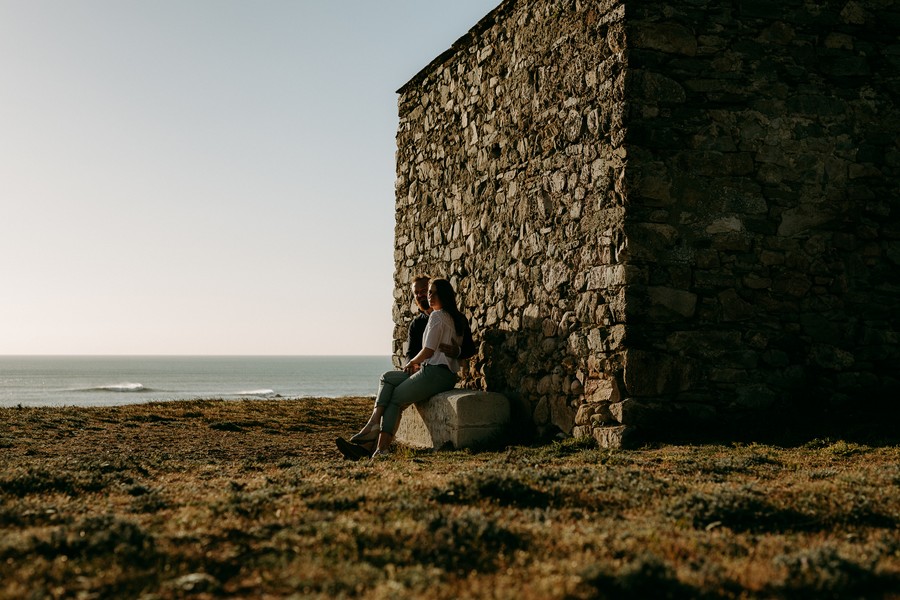 maison pierre plage paracou mer vague couple banc