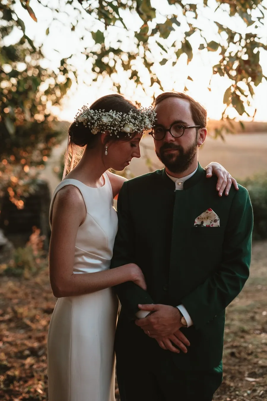 mariage champêtre et séance couple en contre-jour